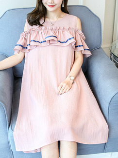 Pink and Blue Plus Size Loose Round Neck Off-Shoulder Contrast Ruffle Knee Length Dress for Casual Party Office