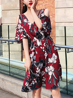 Red Black and White Chiffon Plus Size Loose A-Line Printed Off-Shoulder V Neck Flare Sleeve Above Knee Floral Dress for Casual Party