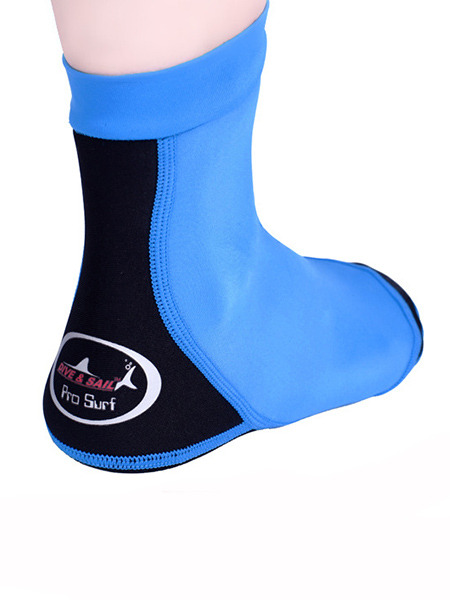 Blue and Black Men Contrast Linking Waterproof Shoes Swimwear
