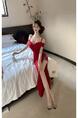 Red Light Luxury Sexy Celebrity Style Off-Shoulder Suspender Dress with Tassels and Slits to Show Legs and Slim Banquet Dress Long Skirt