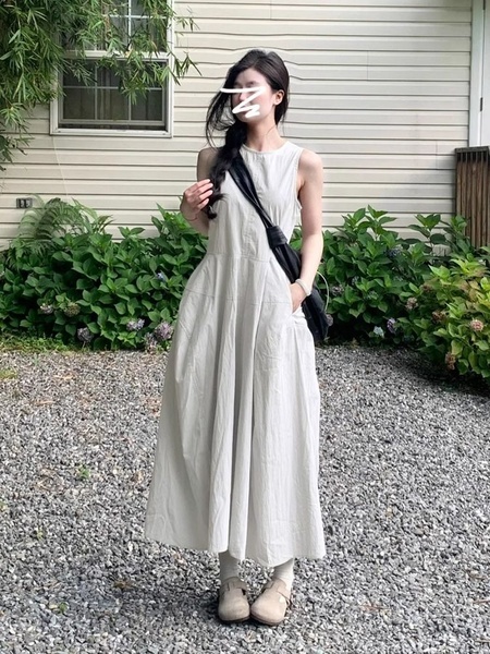 High Quality and Quality! Korean Style Light Gray Round-Collar Large Skirt Vest Dress Loose Design Elegance Sleeveless Dress