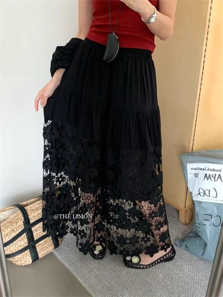 Yangpaopao BLACK Flower Hollow Skirt - Women's Medium-Length 2025 Summer New Sweet and Gentle Style A-Line Skirt