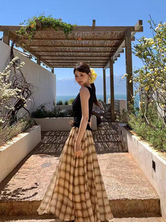 SE Xiuxixi High Waist Slim Plaid Skirt - Women's Medium Long Beige and Brown A-Line Chiffon Drape Umbrella Skirt for Women