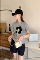 Summer New Simple Small Zhongbo Main Tone Flocking Flowers Print Shoulder Short Sleeve T-shirt Korean Casual Top - Light Gray