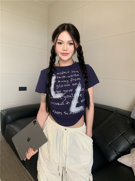 Real shot and real price 2025 summer new American letter pleated slim short versatile short-sleeved T-shirt tops for women in Dark Navy Blue