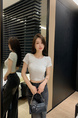 Pure Desire Style Hot Girl Shoulder Short-Sleeved T-Shirt Women's Summer New Special-Interest Design Hollow-Out Beauty Back Short Slimming Top Gray