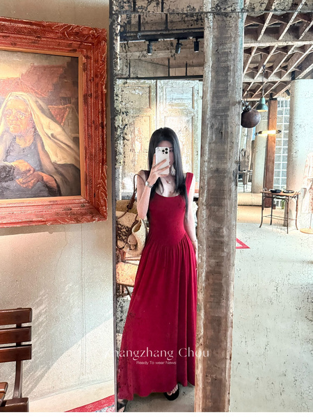 Zhou Zhang Chapter Rose Fu Flower Set French Style Vintage Strap Red Dress Sleeveless Slim Fit Slimming Elegance Long Skirt Summer