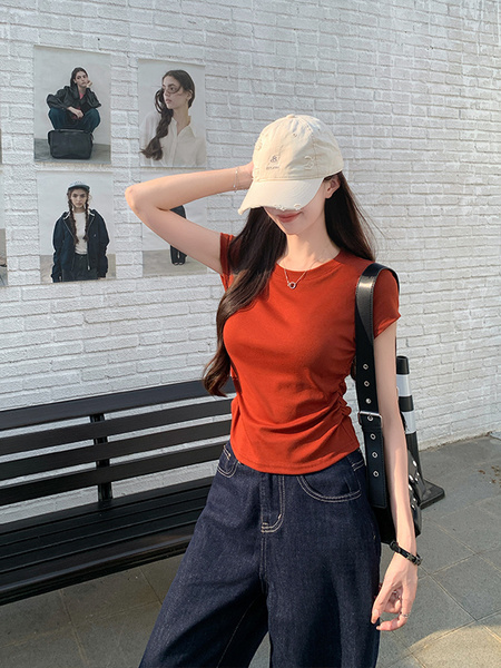 Real Shot Price Wrinkles Waist-cinching Positive Shoulder Short Sleeve T-Shirt Women Summer 2025 New Style Design Sense Slim Fit Short Style Top in Rust